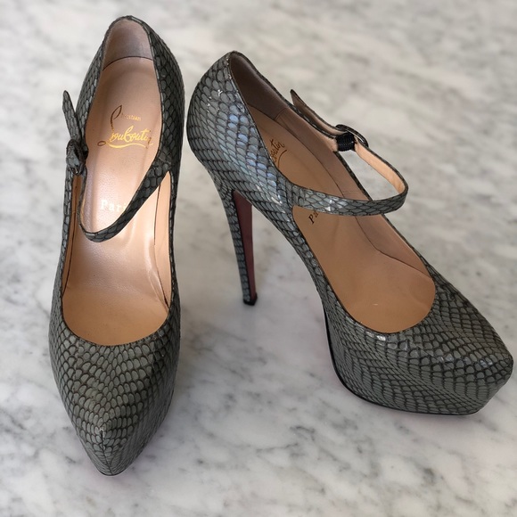 christian louboutin mary jane daffodile christian louboutin mary jane daffodile
